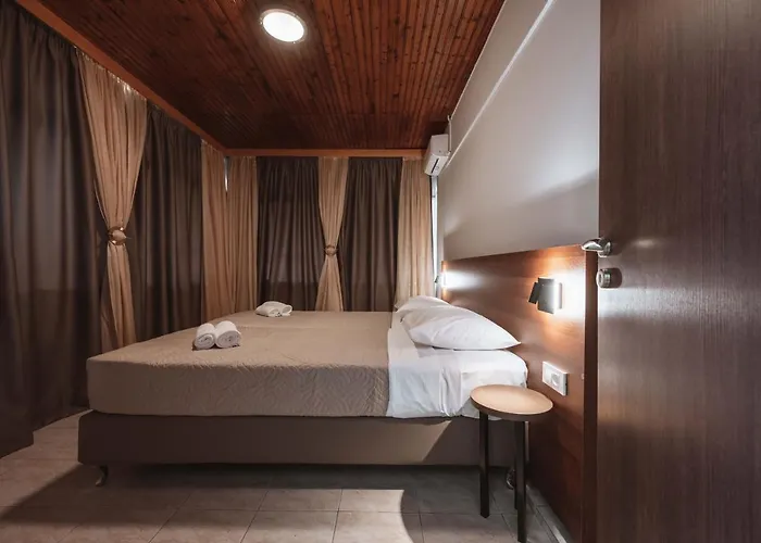 Stella's * Тигаки